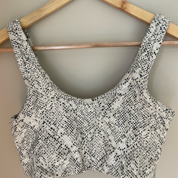 Varley Kellam bra and Century legging set size small - Picture 11 of 13